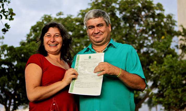 SDA entrega títulos de terra durante a Expoita - Secretaria do  Desenvolvimento Agrário