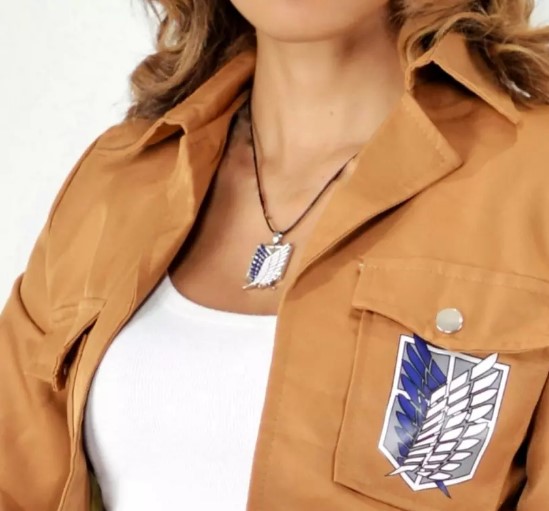 Collier attack on titans..