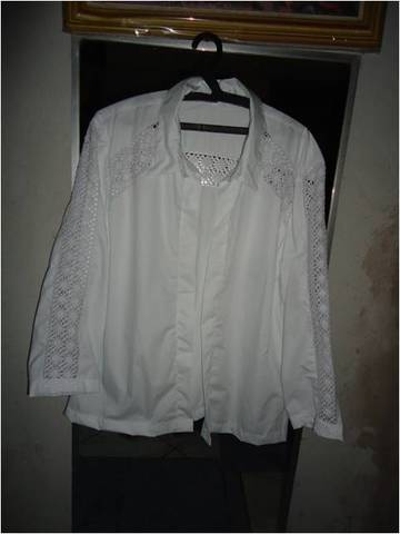 Camisa tecido e renda display