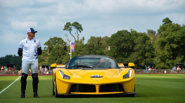 Alessandro bazzoni and laferrari display